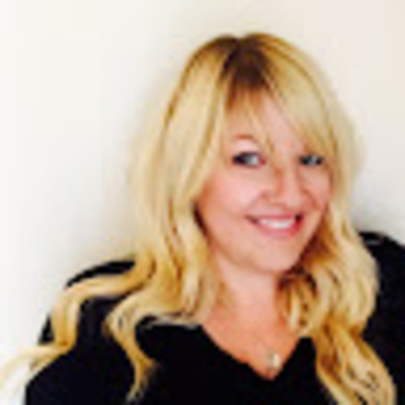 Meet your Posher, Kristin - Picture 1 of 1